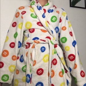 M&M Robe